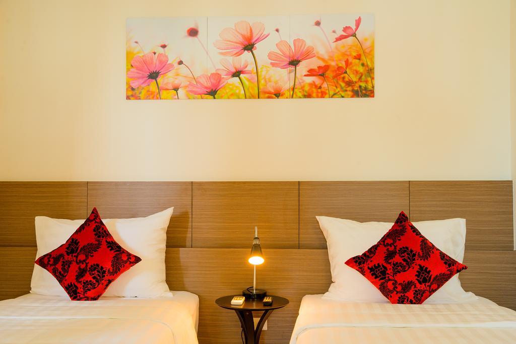 Smile Hotel Hanoi Bagian luar foto