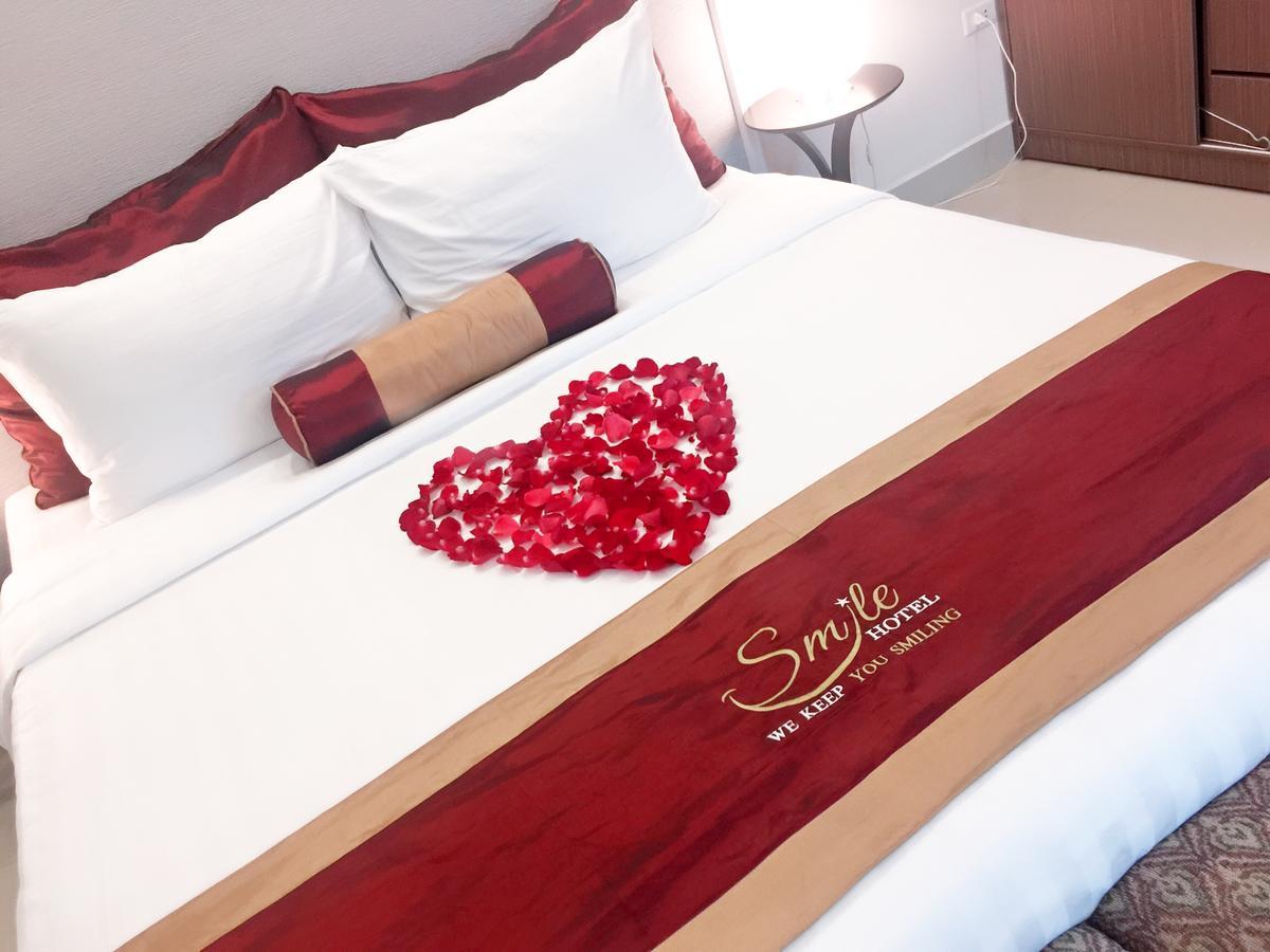 Smile Hotel Hanoi Bagian luar foto